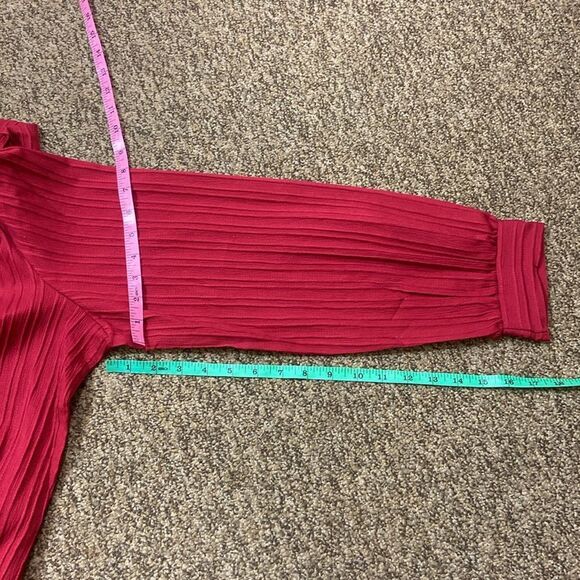 Women’s  Elegant Burgundy Blouse Size XL - Picture 8 of 10